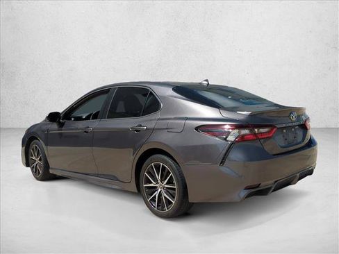 Used 2023 Toyota Camry SE FWD image 7
