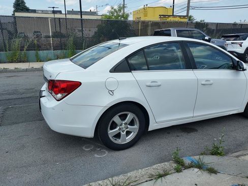 Used 2014 Chevrolet Cruze LT FWD image 4