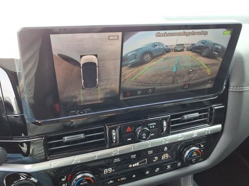 New 2026 Nissan Pathfinder Platinum image 10