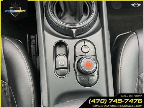 Used 2017 MINI Cooper Clubman ALL4 image 25