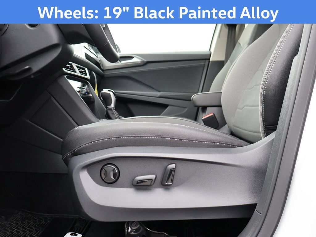 New 2026 Volkswagen Taos SE AWD/4WD image 11