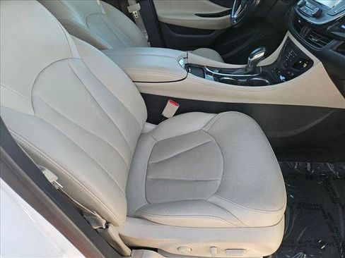 Used 2017 Buick Envision Essence image 20