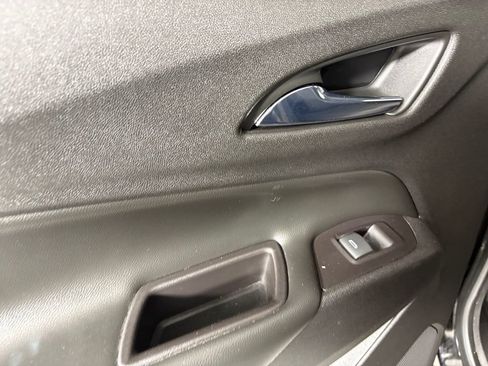 Used 2018 Chevrolet Equinox LT FWD image 40