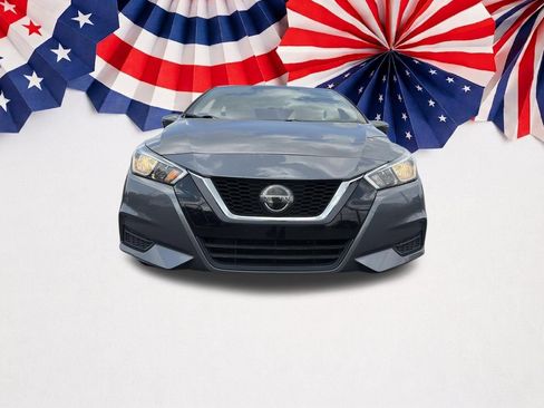 Used 2020 Nissan Versa SV FWD image 21
