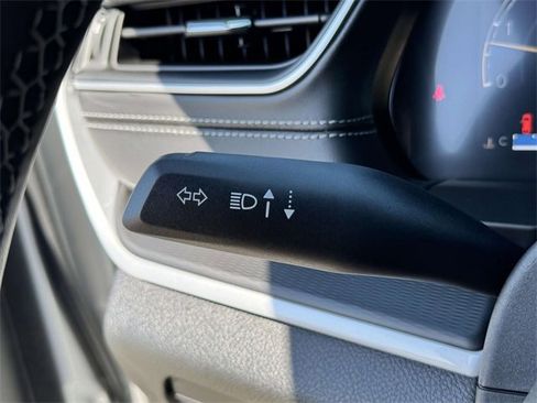 New 2025 Jeep Grand Cherokee L Altitude image 11