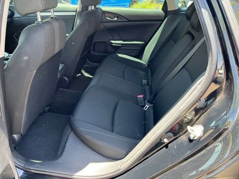 Used 2019 Honda Civic EX image 3