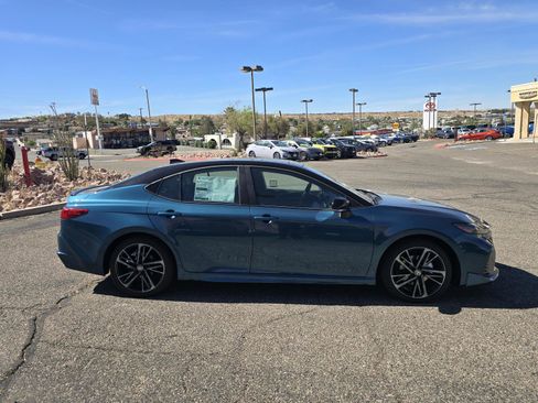 New 2026 Toyota Camry XSE AWD/4WD image 4