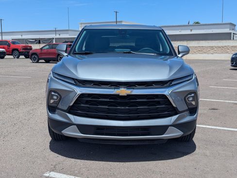 Used 2025 Chevrolet Blazer LT FWD image 7