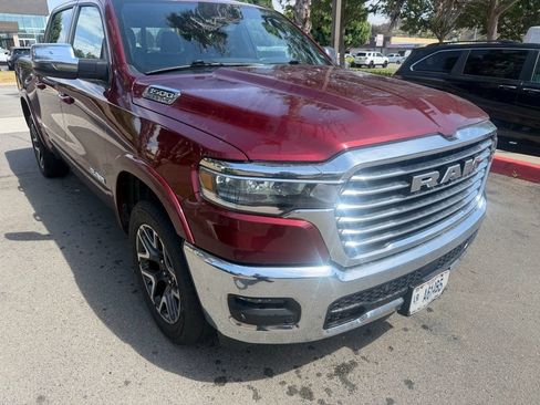 Used 2025 RAM 1500 Laramie AWD/4WD image 2