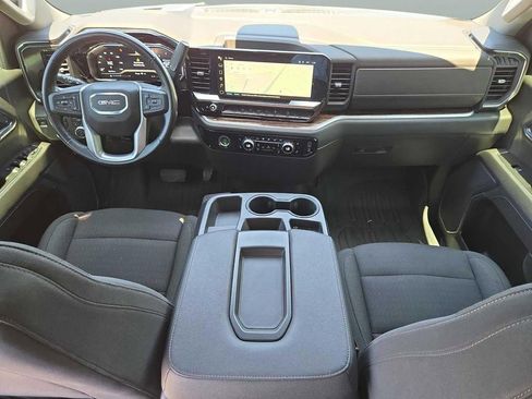 Used 2022 GMC Sierra 1500 Elevation w/ LPO, Elevation Black Package AWD/4WD image 15