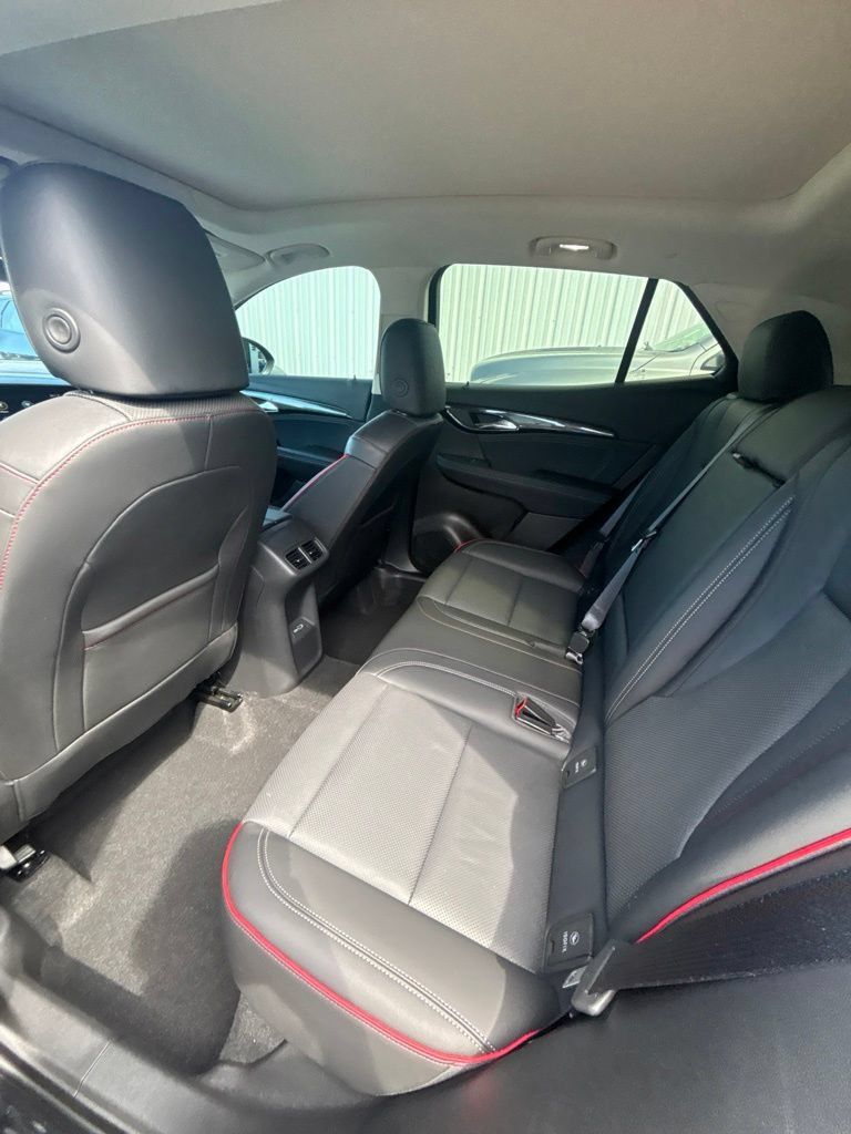 Used 2023 Buick Envision Essence w/ Sport Touring Package AWD/4WD image 17