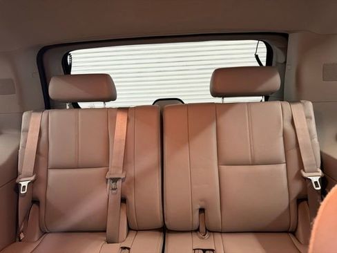 Used 2012 Chevrolet Tahoe LT RWD image 16