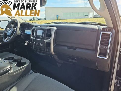 Used 2023 RAM 1500 Classic SLT image 28