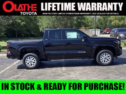 New 2025 Toyota Tacoma SR5