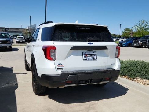 Used 2024 Ford Explorer Timberline w/ Timberline Technology Package image 2