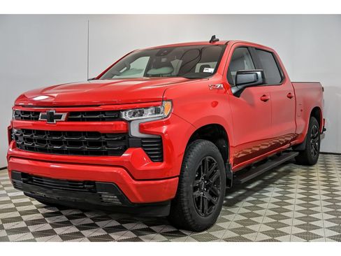 Used 2023 Chevrolet Silverado 1500 RST AWD/4WD image 5