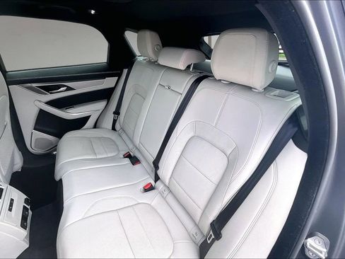 Used 2025 Jaguar F-PACE R-Dynamic S AWD/4WD image 27
