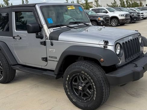 Used 2017 Jeep Wrangler Sport w/ Quick Order Package 24S AWD/4WD image 7