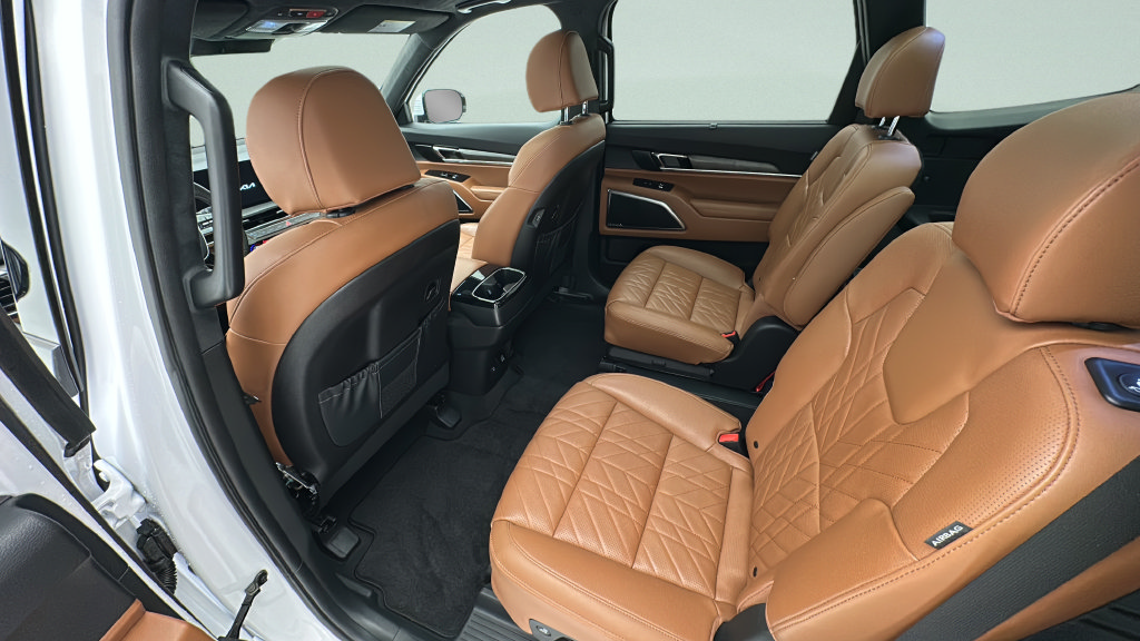Used 2024 Kia Telluride SX Prestige X-Pro AWD/4WD image 9