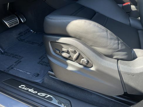 Certified 2025 Porsche Cayenne Turbo GT image 44