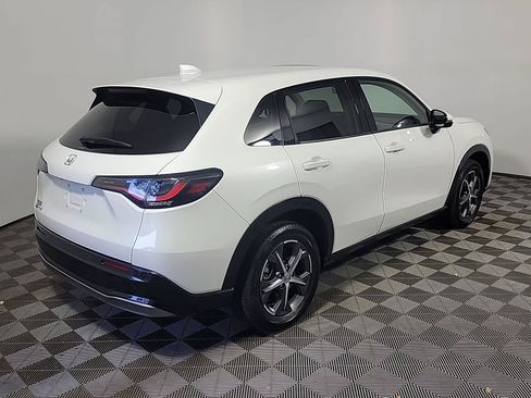 Certified 2024 Honda HR-V EX-L image 4