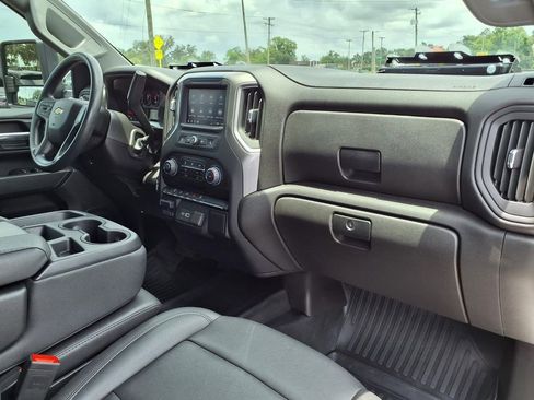 Used 2025 Chevrolet Silverado 3500 W/T AWD/4WD image 12