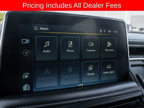 Used 2024 Chevrolet Suburban LT w/ Luxury Package AWD/4WD image 17