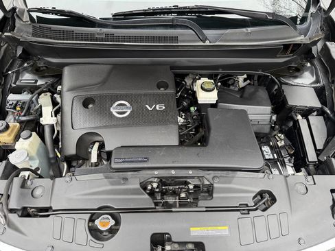 Used 2015 Nissan Pathfinder SV image 27