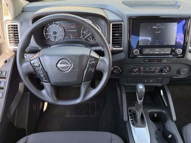 Used 2024 Nissan Frontier SV AWD/4WD image 12