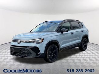 New 2026 Volkswagen Taos SE video 1