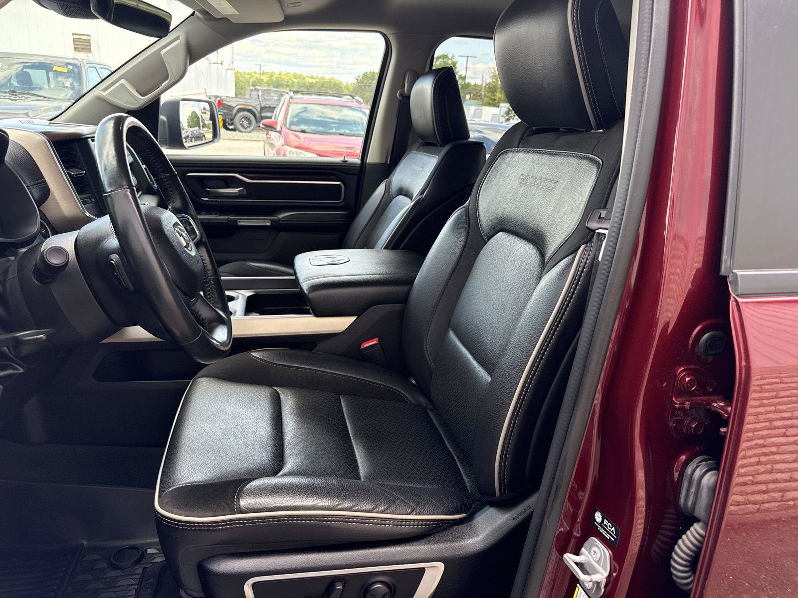 Used 2022 RAM 1500 Laramie AWD/4WD image 14