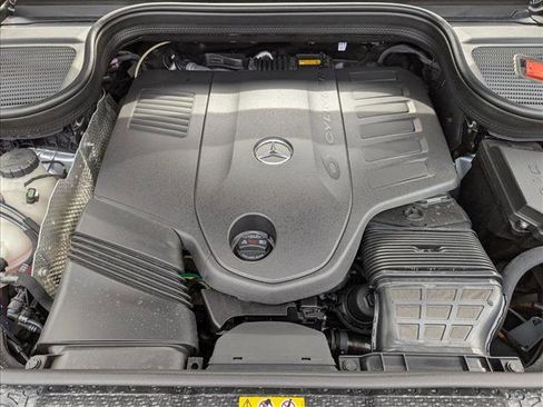 New 2025 Mercedes-Benz GLS 450 4MATIC image 16