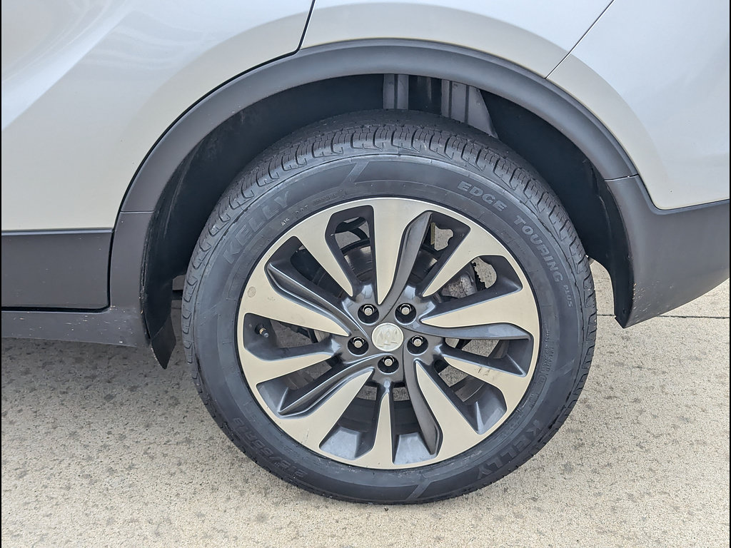 Used 2022 Buick Encore Preferred AWD/4WD image 12