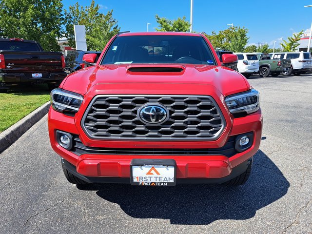Used 2023 Toyota Tacoma TRD Sport AWD/4WD image 3