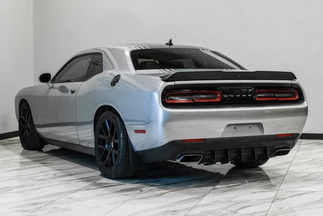 Used 2015 Dodge Challenger R/T Plus RWD image 13