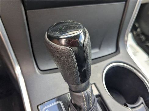 Used 2015 Toyota Camry LE w/ Moonroof Package FWD image 12
