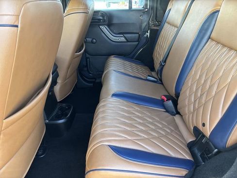 Used 2017 Jeep Wrangler Unlimited Sport image 19