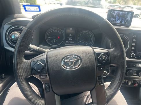 Used 2021 Toyota Tacoma TRD Sport w/ TRD Premium Sport Package image 7