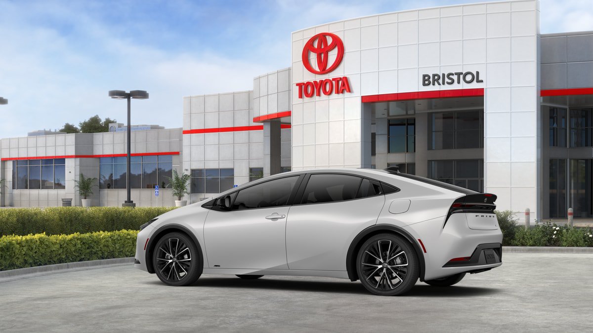 New 2027 Toyota Prius Limited w/ Limited Premium Package AWD/4WD image 5