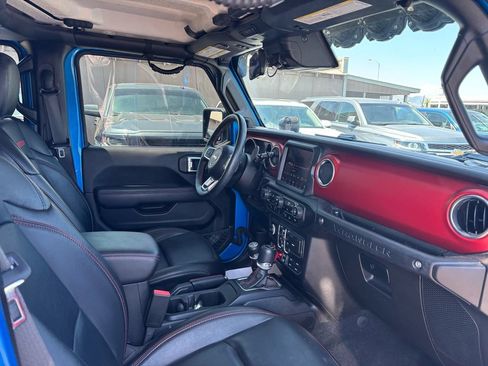 Used 2023 Jeep Wrangler Unlimited Rubicon w/ LED Lighting Group AWD/4WD image 14