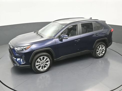 Used 2025 Toyota RAV4 XLE Premium FWD image 49