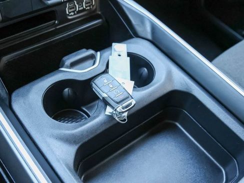 Used 2021 RAM 1500 Big Horn image 23