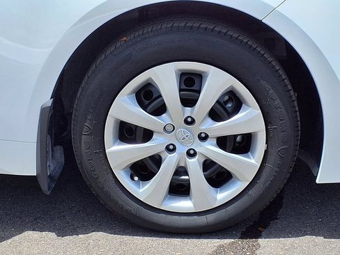 Used 2025 Toyota Corolla LE FWD image 10
