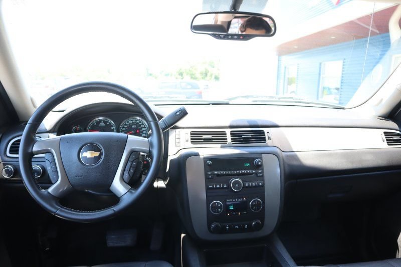 Used 2014 Chevrolet Silverado 3500 LTZ w/ LTZ Plus Package AWD/4WD image 16