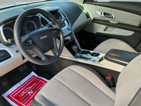 Used 2017 GMC Terrain SLE image 13