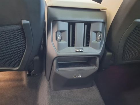 New 2025 BMW X3 xDrive30i w/ Premium Package image 27