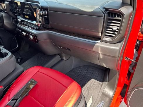 Used 2022 GMC Sierra 1500 Elevation AWD/4WD image 13