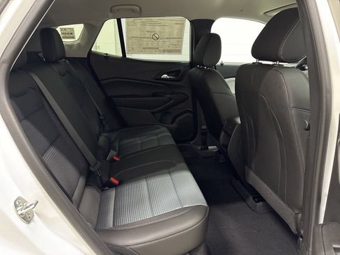 New 2026 Chevrolet Trax LT w/ Driver Confidence Package FWD image 32