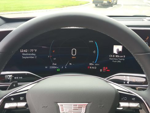 Certified 2024 Cadillac Lyriq Tech AWD/4WD image 10