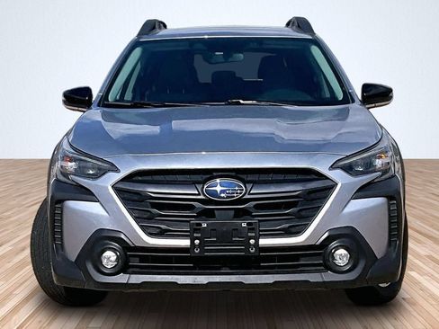 Used 2024 Subaru Outback Premium AWD/4WD image 3
